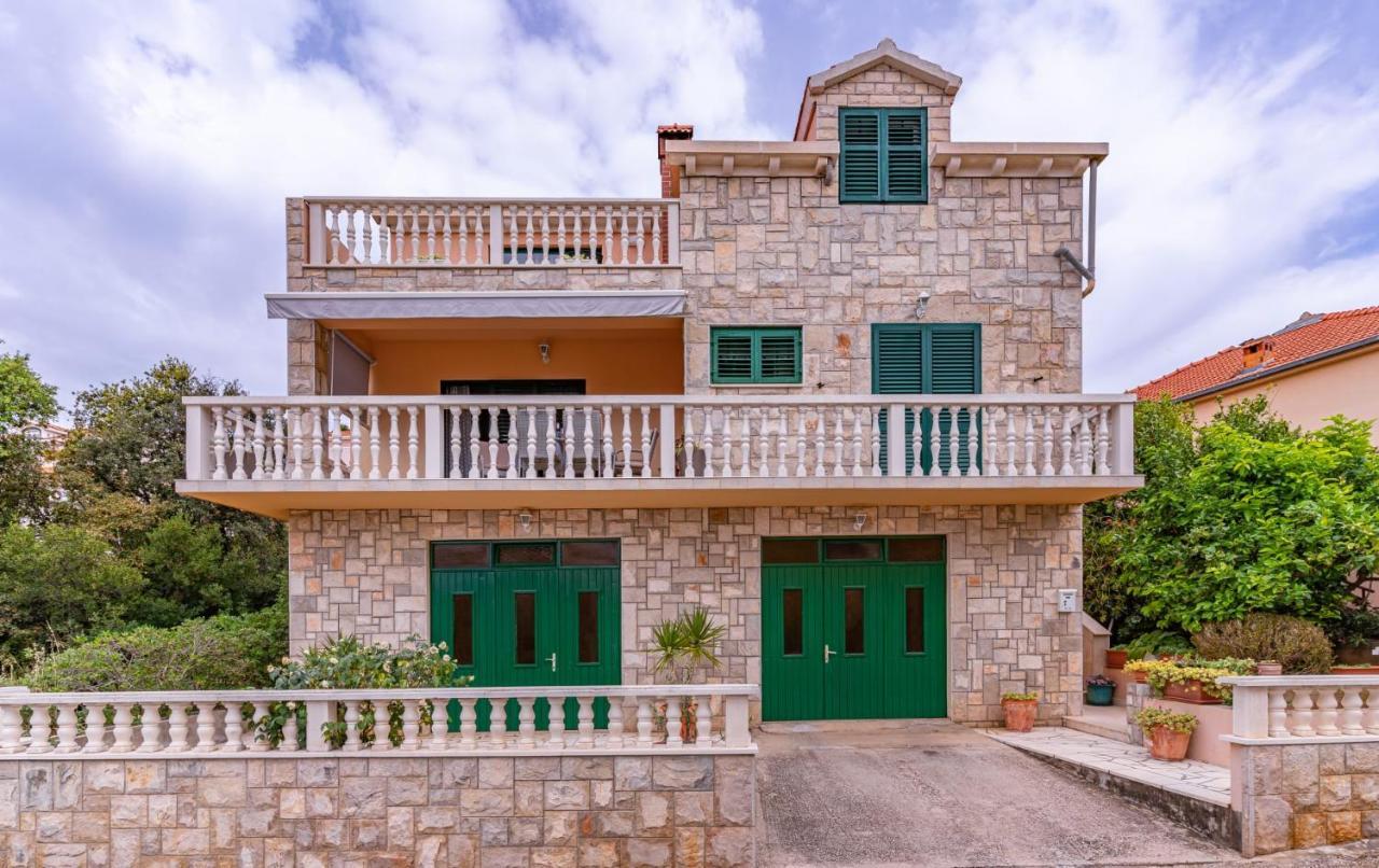 Apartman Grosic Brna Exterior foto